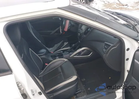 2013 Hyundai Veloster Turbo W/Black z USA, uszkodzony, nr VIN KMHTC6AE3DU116059